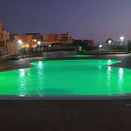 Brisas Fuerteventura: Optic Fiber,solarium,bbq Apartment Corralejo