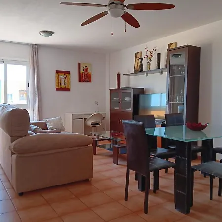 Brisas Fuerteventura: Optic Fiber,solarium,bbq Apartment Corralejo