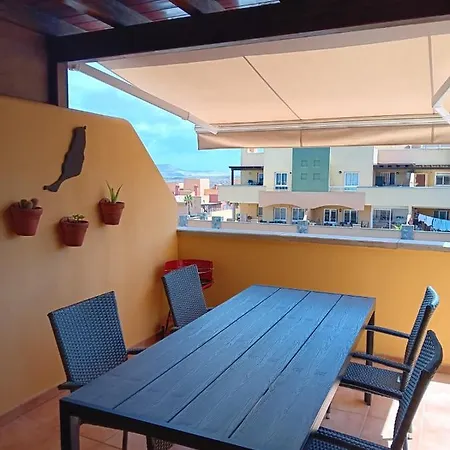 Apartment Brisas Fuerteventura: Optic Fiber,solarium,bbq Corralejo
